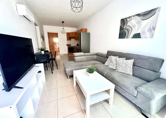 アパート Mackenzie 11 ラルナカ